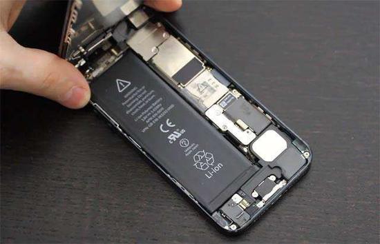 iPhone 11的电池容量提升了