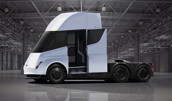 特斯拉计划于2020年生产电动卡车Semi：续航提升至966km