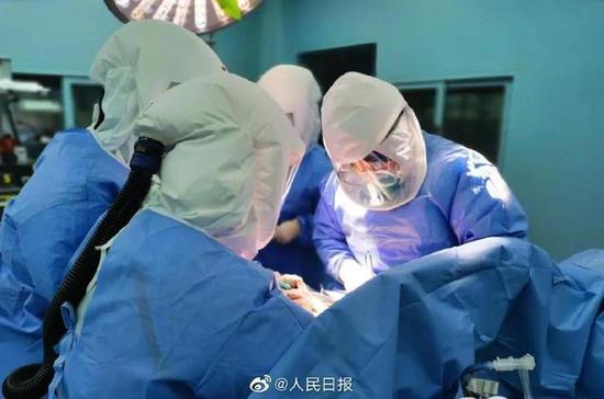 全球首例老年新冠肺移植手术成功