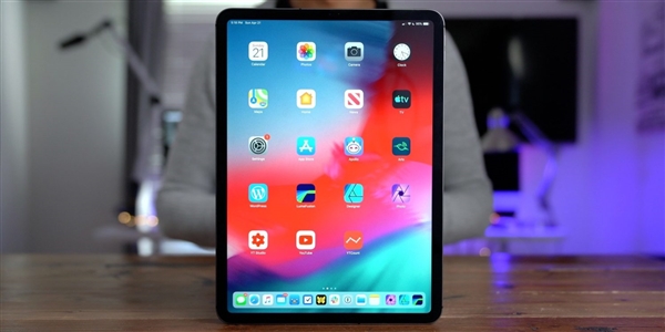 苹果摊上事：iPad mini 6屏幕翻车 对“果冻屏”不作为遭用户集体投诉