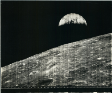 128万元！人类在月球第一张照片“地出”被拍卖