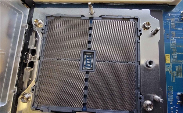 96核Zen 4来了：AMD新一代EPYC处理器曝光