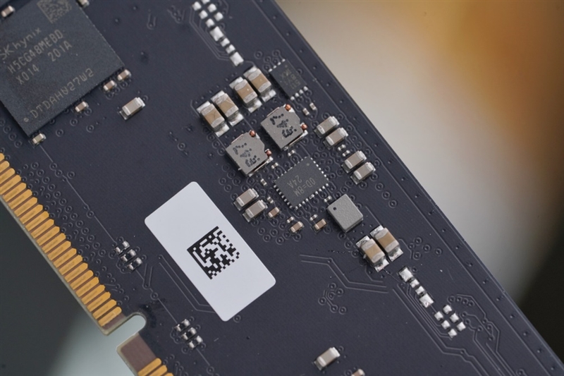 变态的超频能力！技嘉AORUS RGB DDR5-6000 16GBx2内存套装评测：6800MHz下全面碾压DDR4