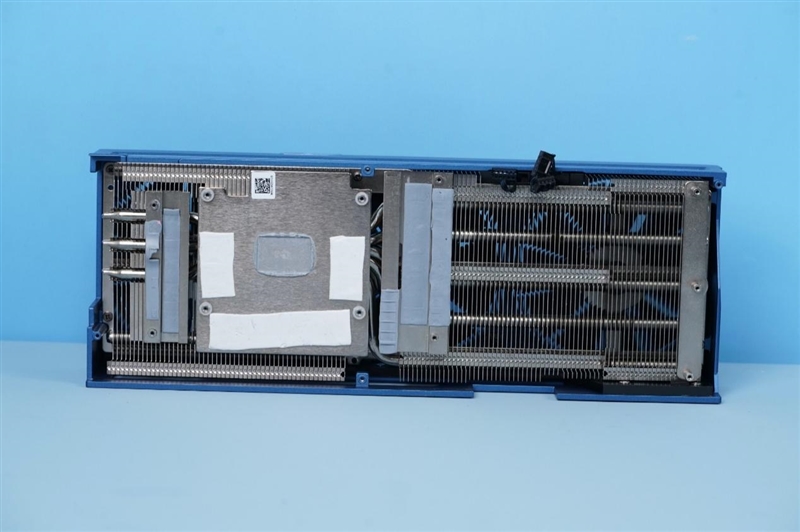 最强非公！蓝戟Intel Arc A770 Flux OC显卡评测：2K分辨率比RTX 3060快9%