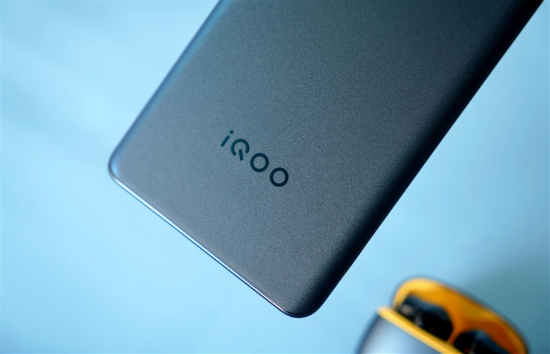3000元档配置拉满！iQOO Neo7评测：真正无短板的双芯旗舰