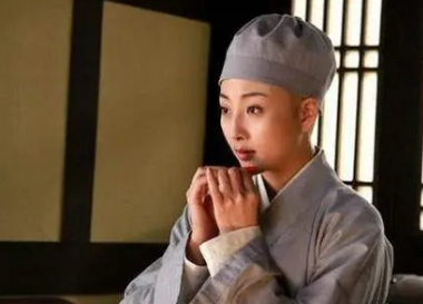 武则天早年到底经历了什么？李治为何执意接她入宫？（速看）