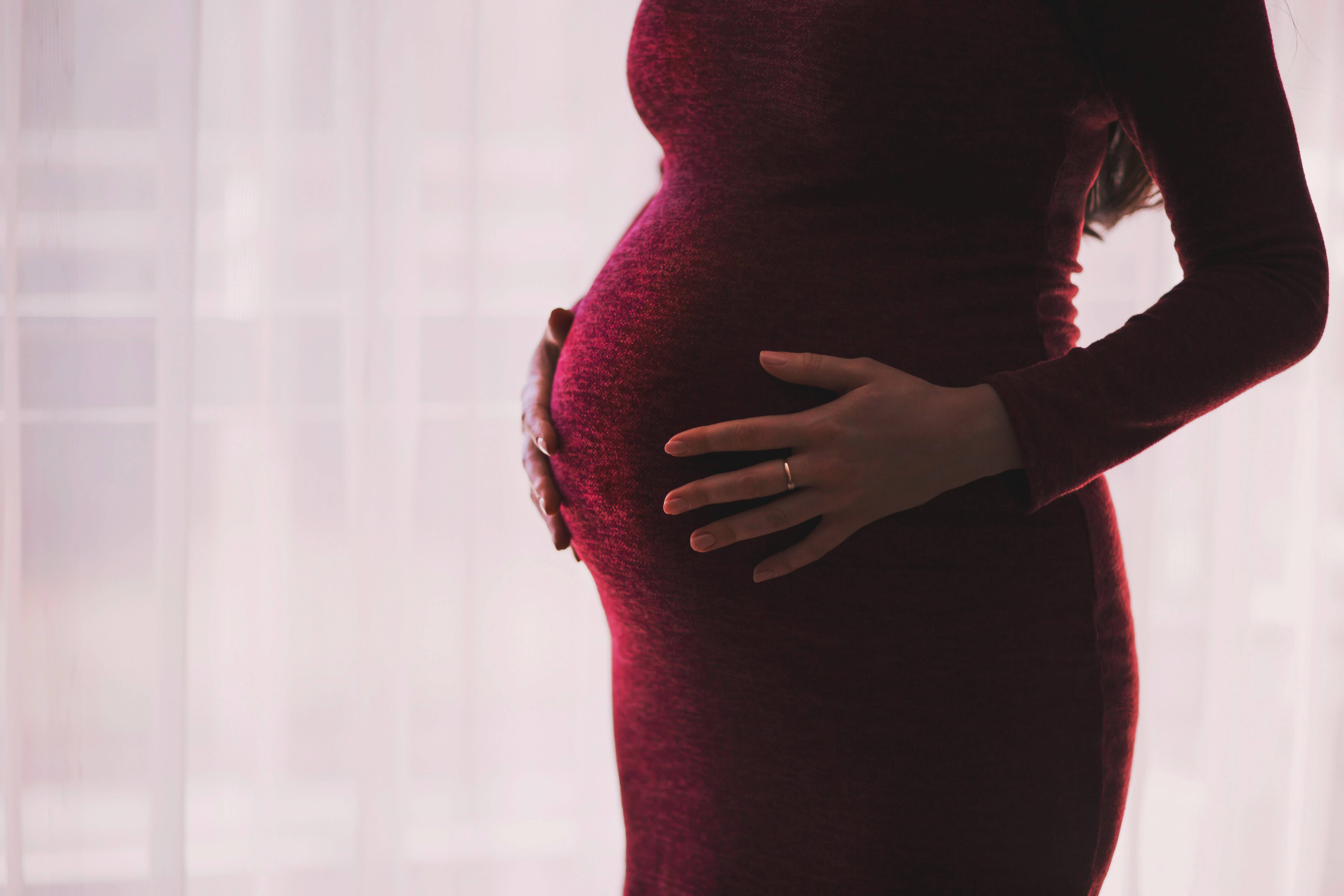 孕期腹痛要引起重视：不一定是正常宫缩，这些疾病可致命 