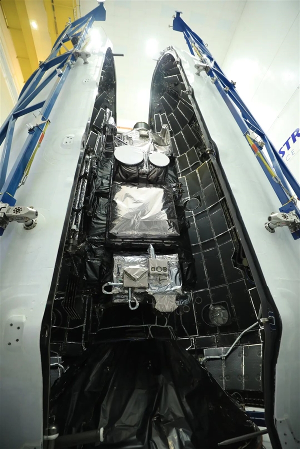 SpaceX重型猎鹰火箭今年首飞：发射世界最先进的卫星