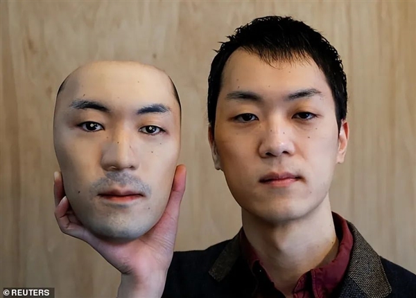 日本机器人有了“妈生脸”：活生生的会笑 但真的好诡异