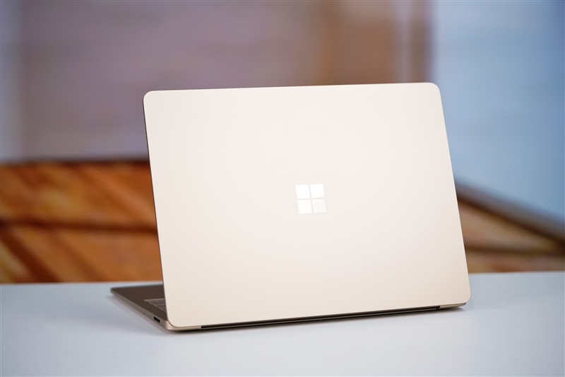 22小时续航！微软Surface Laptop 第7版评测：骁龙X Elite性能胜过同功耗的x86处理器