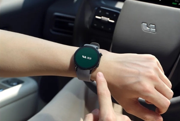OPPO Watch X理想汽车定制版手表上线理想商城：深度控车 取代车钥匙