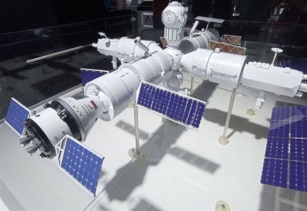 俄罗斯公布空间站路线图：2027年开始建设 紧跟中国