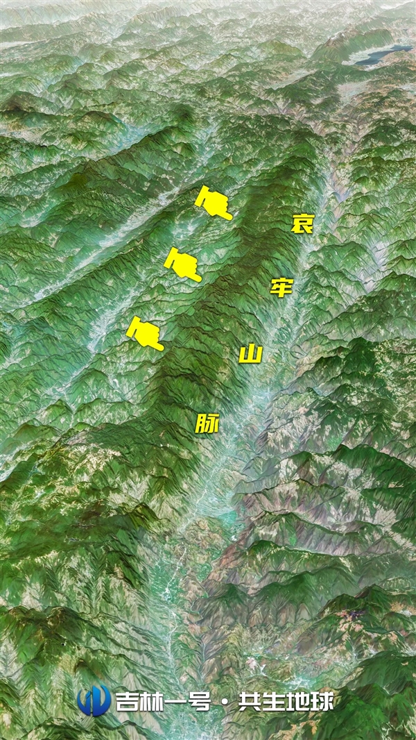 吉林一号3D卫星视角看凶险的哀牢山：进去就是送命！