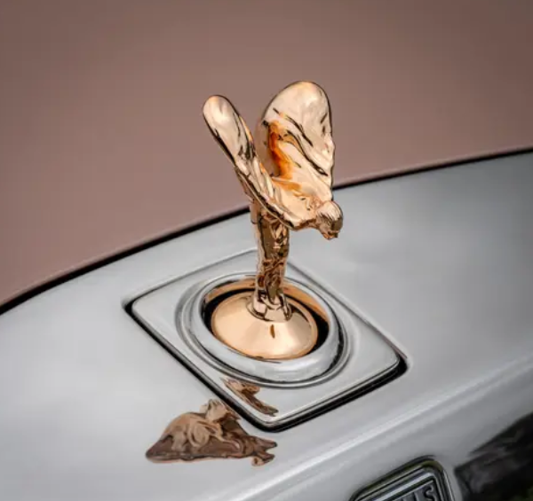 全球仅1台！劳斯莱斯幻影定制版登场：这才是顶奢教科书