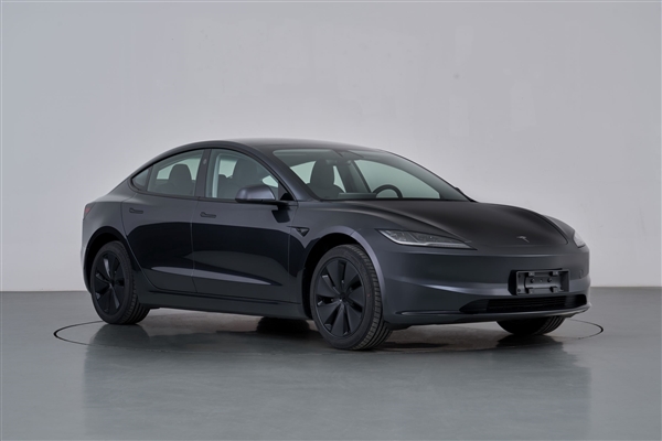 特斯拉Model 3+实车亮相:续航全系最长 有望9月上市