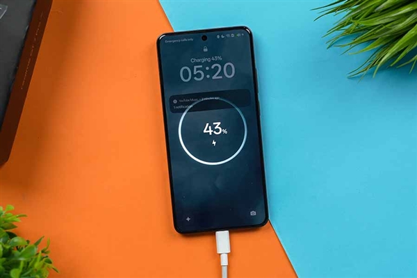 骁龙8 Elite 2旗舰超前预热！真我GT8/GT8 Pro双剑齐发