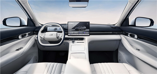 10.98万起 新款吉利银河E5上市：最长续航猛涨至610km