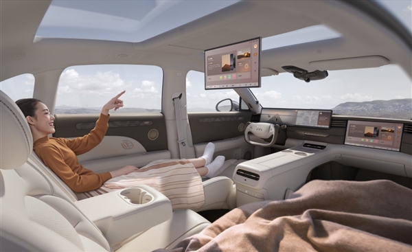 纯电续航450kM 彻底终结油电之争！新一代智己LS6开卖就爆单