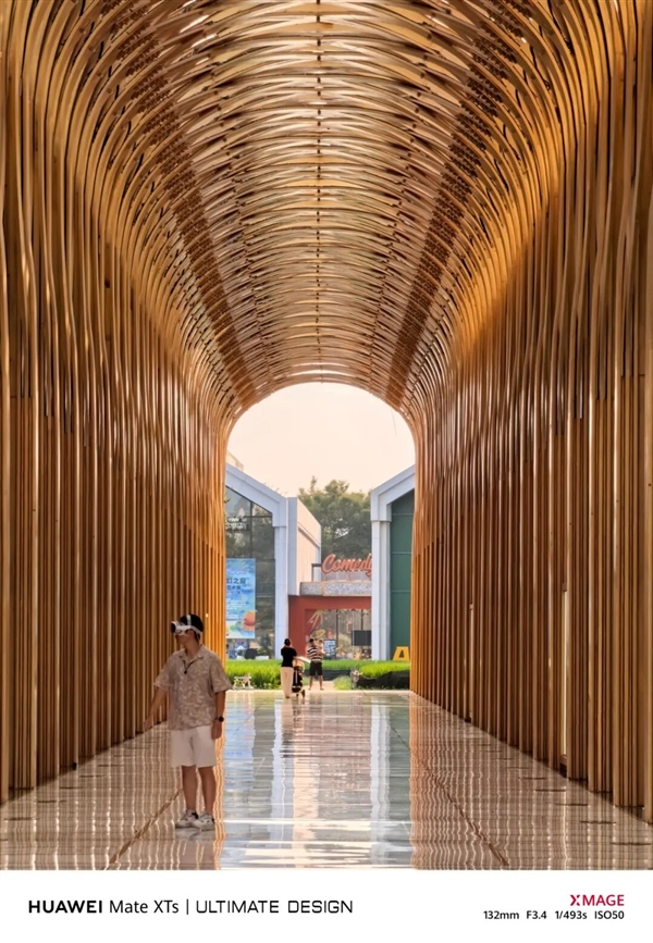 别人挤牙膏可能被骂 但三折叠情有可原