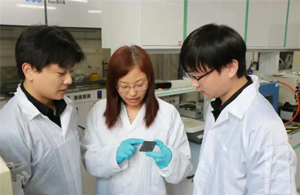 我国在无机光伏材料薄膜化领域取得新进展:光电转化效率达10.1%