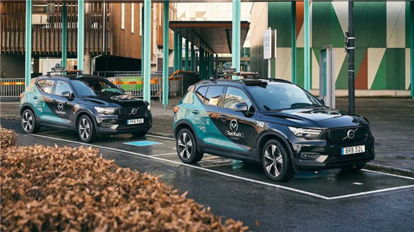 买纯电保时捷的中产们 这次又要为无线充电桩买单了?