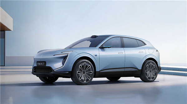 限时20.99万起 新款阿维塔07上市：全系标配华为激光雷达ADS