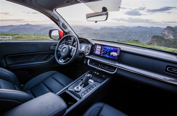 3.0T V6发动机、前后桥差速锁!长城V6火炮上市:22.98万元