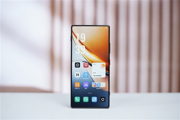 业内独家无孔真全面屏!努比亚Z80 Ultra获认证:支持90W快充