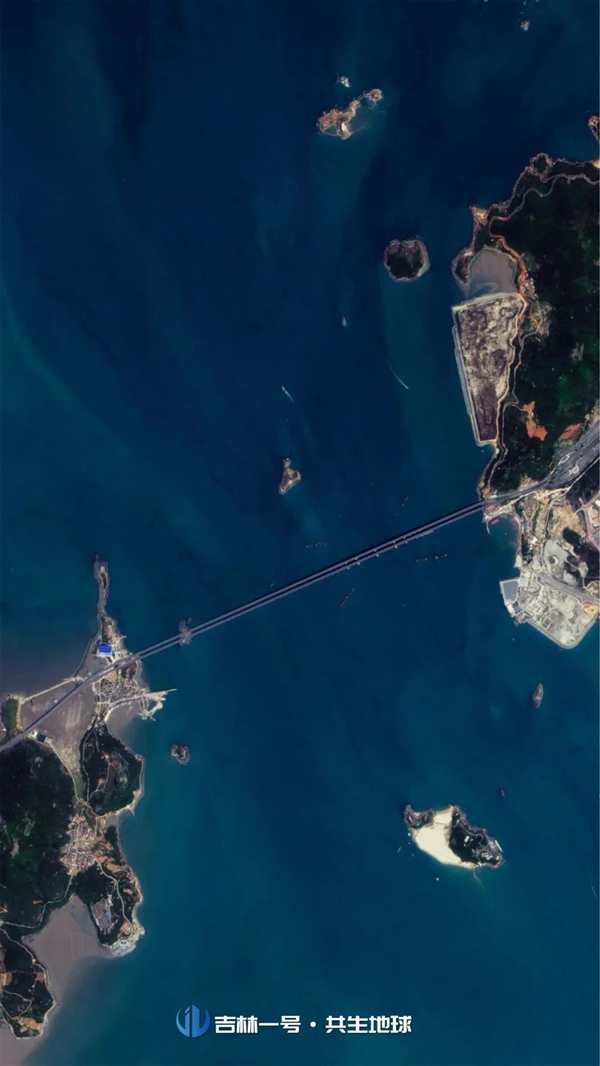 庆国庆 “吉林一号”卫星俯瞰五大大国工程
