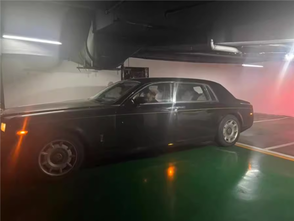 晋A99999劳斯莱斯154.4万元起拍 车牌号不拍卖