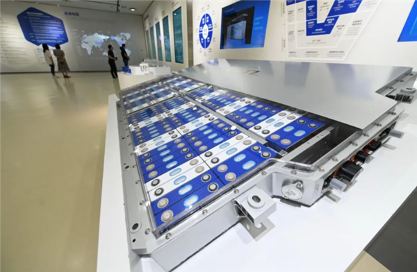 新能源车买得起 但修不起了