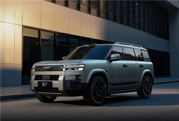 比亚迪10月各车型销量出炉:9款破2万辆 钛7卖疯了