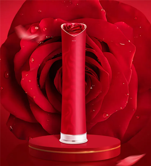 售价3.2万!董明珠回应玫瑰空调争议:这是世界首台 你不喜欢有人喜欢