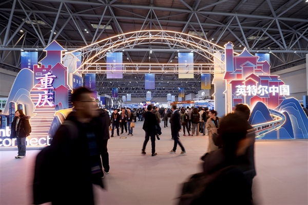 四十而立 再次雄起！Intel创新未来的“火锅哲学”