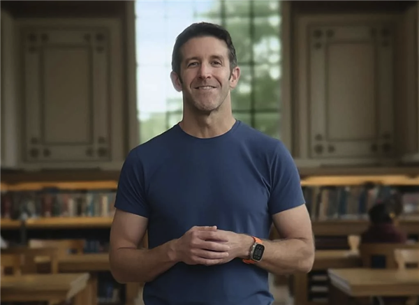 知名爆料人：库克退位是假 OpenAI狂挖苹果才是真