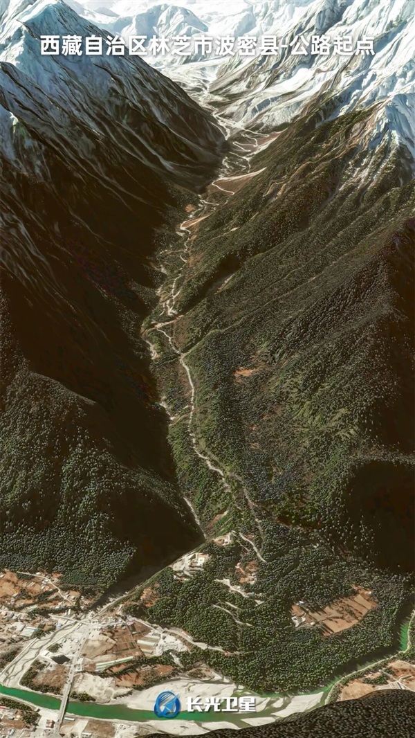 卫星俯瞰中国最后一个通公路的县：西藏墨脱
