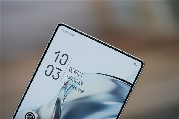 内置24000转/分钟风扇!红魔11 Pro图赏