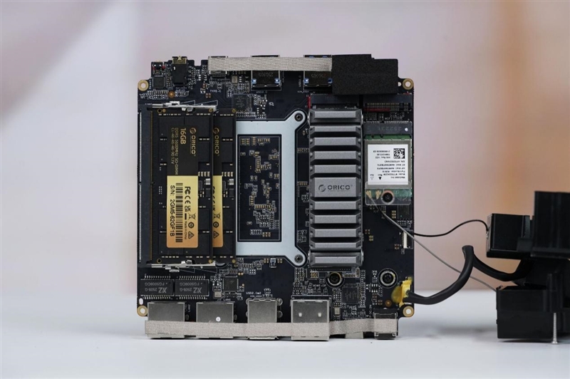 可能是散热最好的mini主机！奥睿科OminiPro迷你机评测：半小时烤机稳定54W 温度仅80度