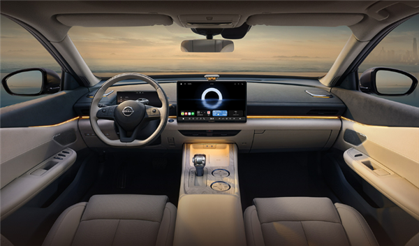 燃油车全球首搭鸿蒙座舱版 日产天籁上市30天订单过万