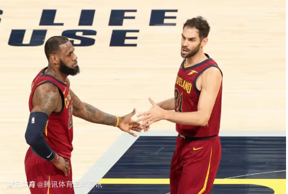 卡尔德隆：詹姆斯是GOAT 他已征战21年仍是联盟最佳球员之一