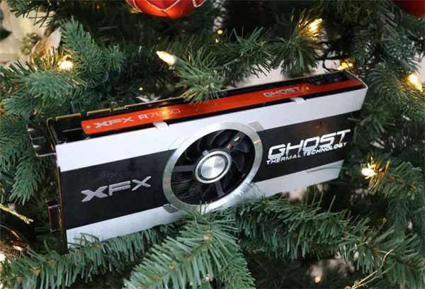 AMD HD 7950老显卡实测性能暴增30%!全靠了Linux 6.19