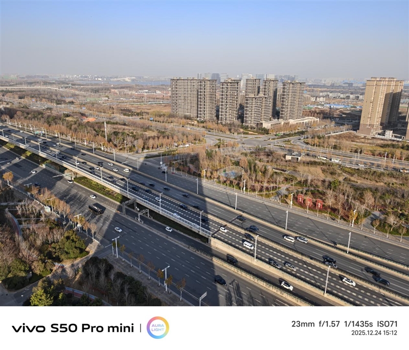 稳步迭代,全面超越:vivo S50 Pro mini 评测:小直屏旗舰的进化标杆