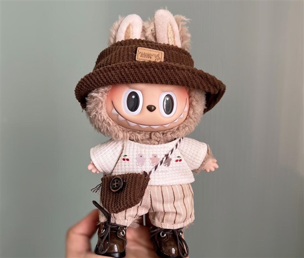 LABUBU二手价格崩了 黄牛坦言现在不好做