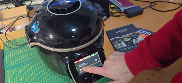 有屏幕的地方就有Doom！初代《毁灭战士》被移植到智能电压锅