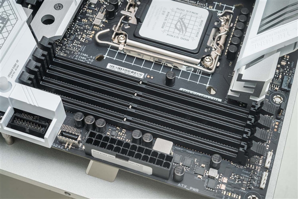 内存市场彻底乱套!DDR3主板销量疯涨2-3倍:离DDR2不远了