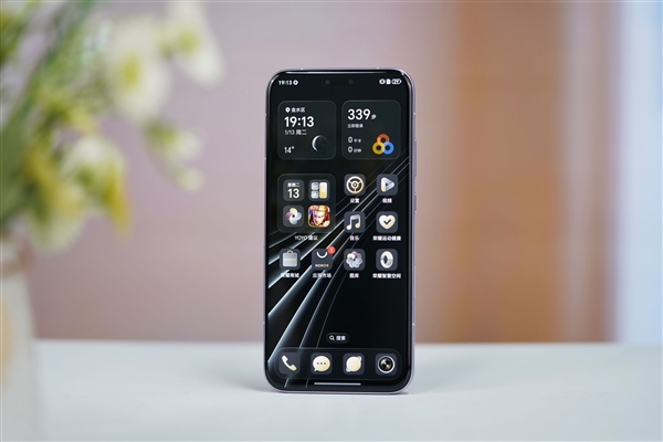 荣耀史上最强旗舰！荣耀Magic8 RSR图赏