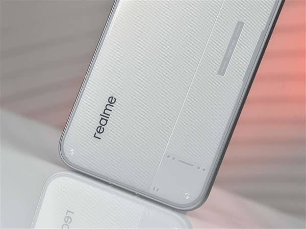 真我Neo8上手：性能全面开挂