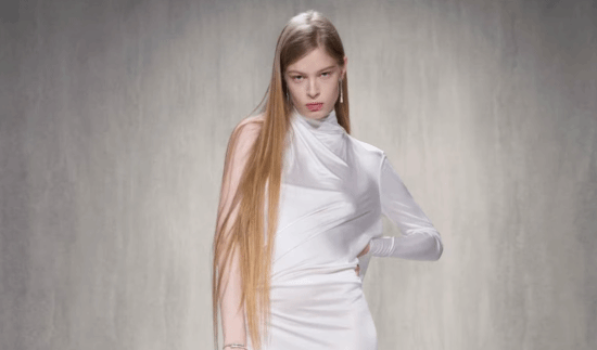 马斯克情何以堪：大儿子变性成女人后登上米兰时装周 为Gucci走秀