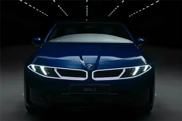 新世代首款轿车！全新宝马i3官图泄露：续航超644km