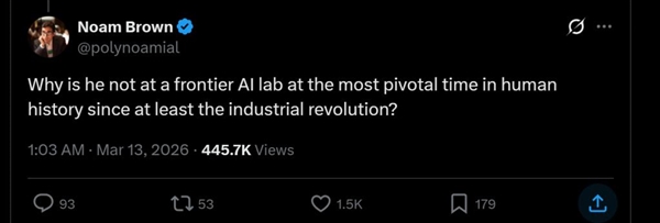 英伟达首台DGX GB300 老黄亲自登门送给他